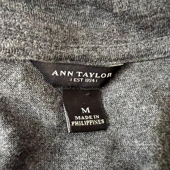 M Ann Taylor Wrap Around Neck Tie Long Sleeve Blouse Gray Size Medium Neutral - Picture 9 of 10
